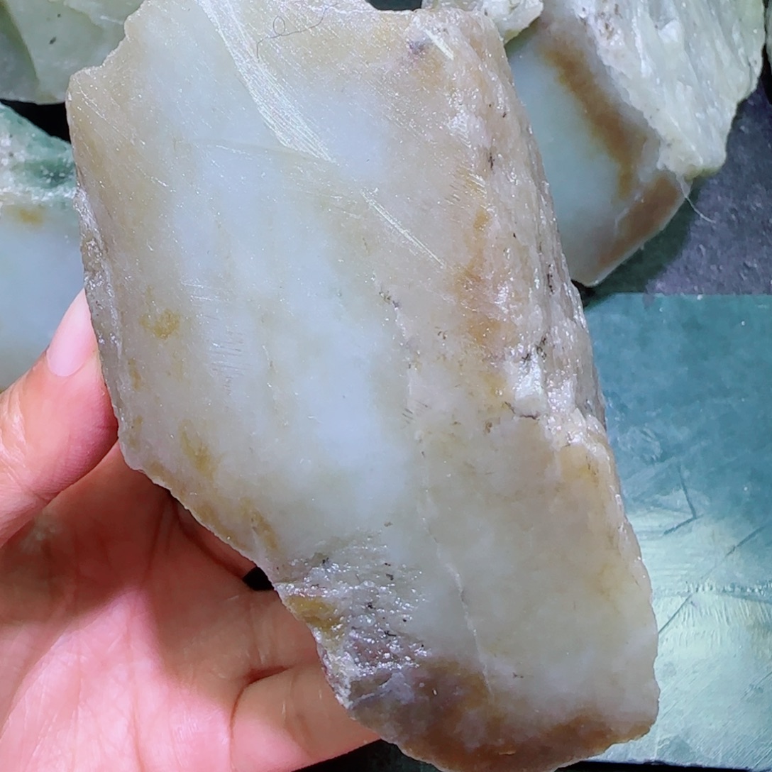 和田玉未镶嵌珠宝半成品