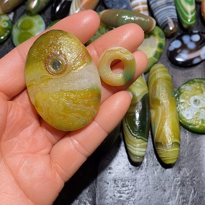 阿***姚玛瑙/玉髓合金颈饰