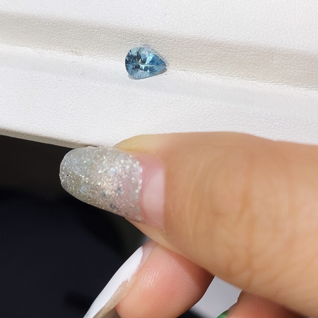 海蓝宝石裸石未镶嵌天然海蓝宝0.52克拉