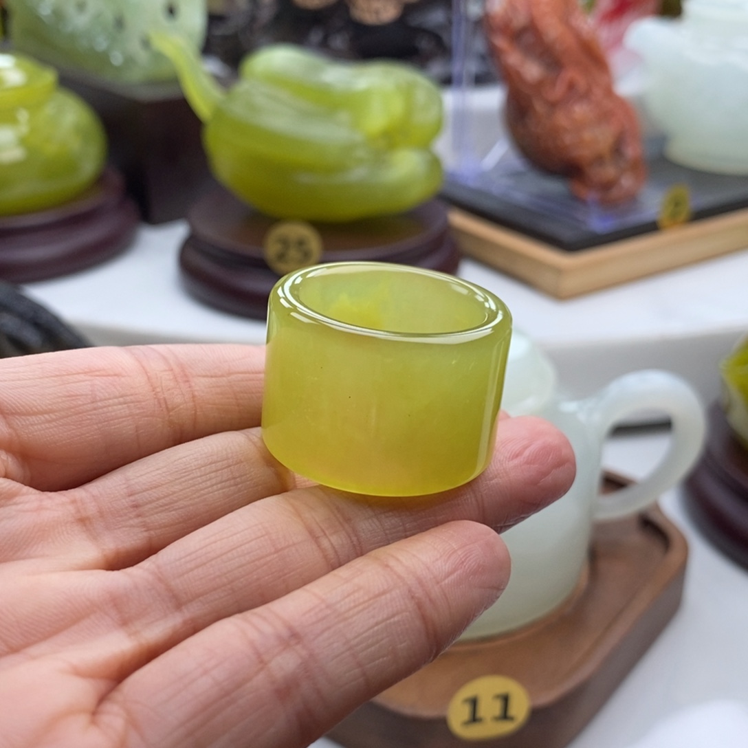 岫玉未镶嵌四大名玉扳指23.3直径