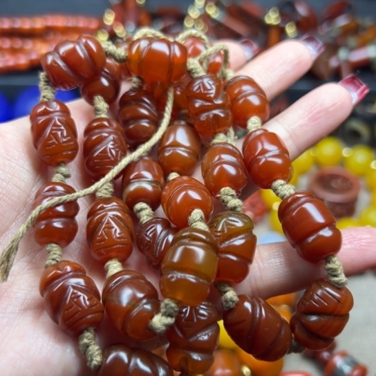 玛瑙/玉髓颈饰未镶嵌