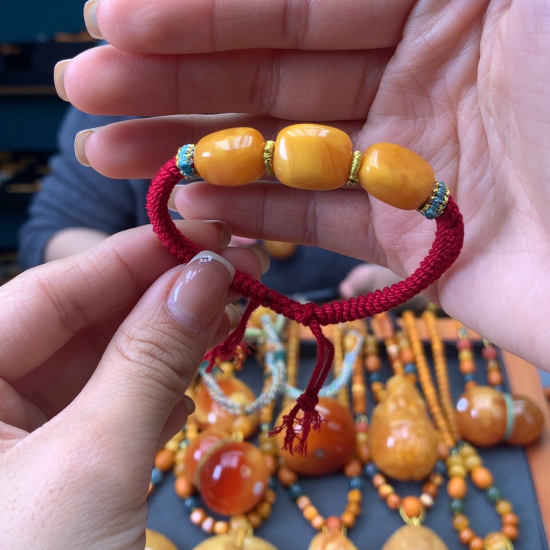 蜜蜡未镶嵌手绳多样性发