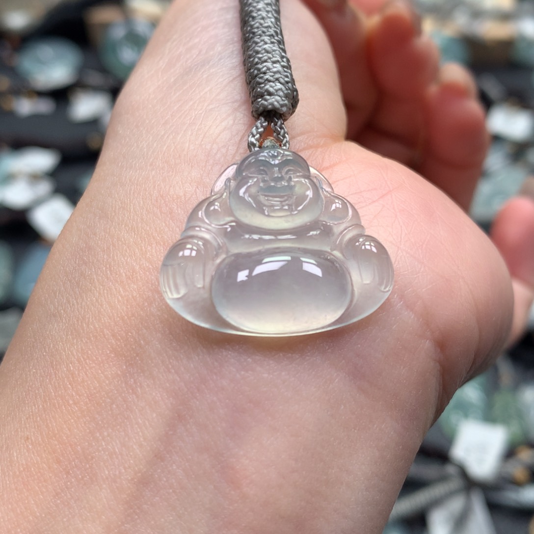 翡翠颈饰未镶嵌佛公