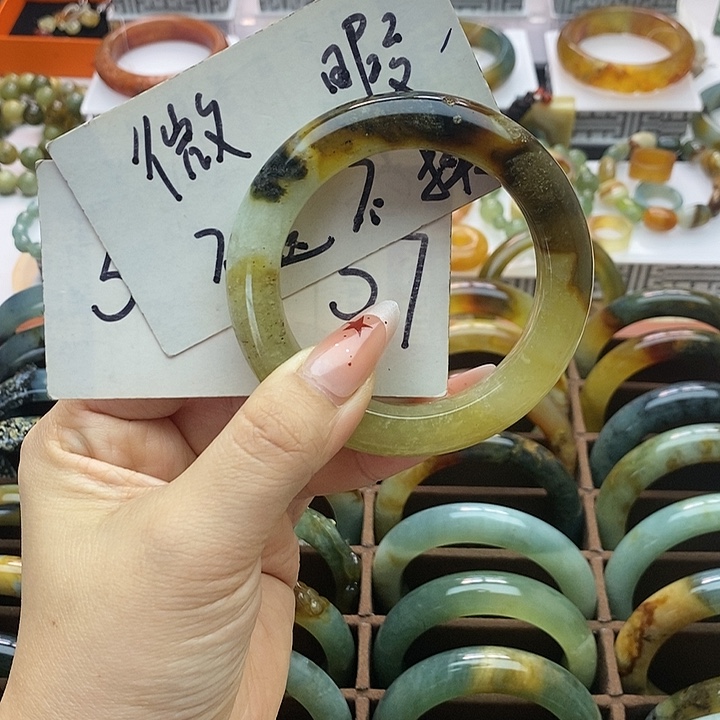 蛇纹石玉手镯合金雅*~