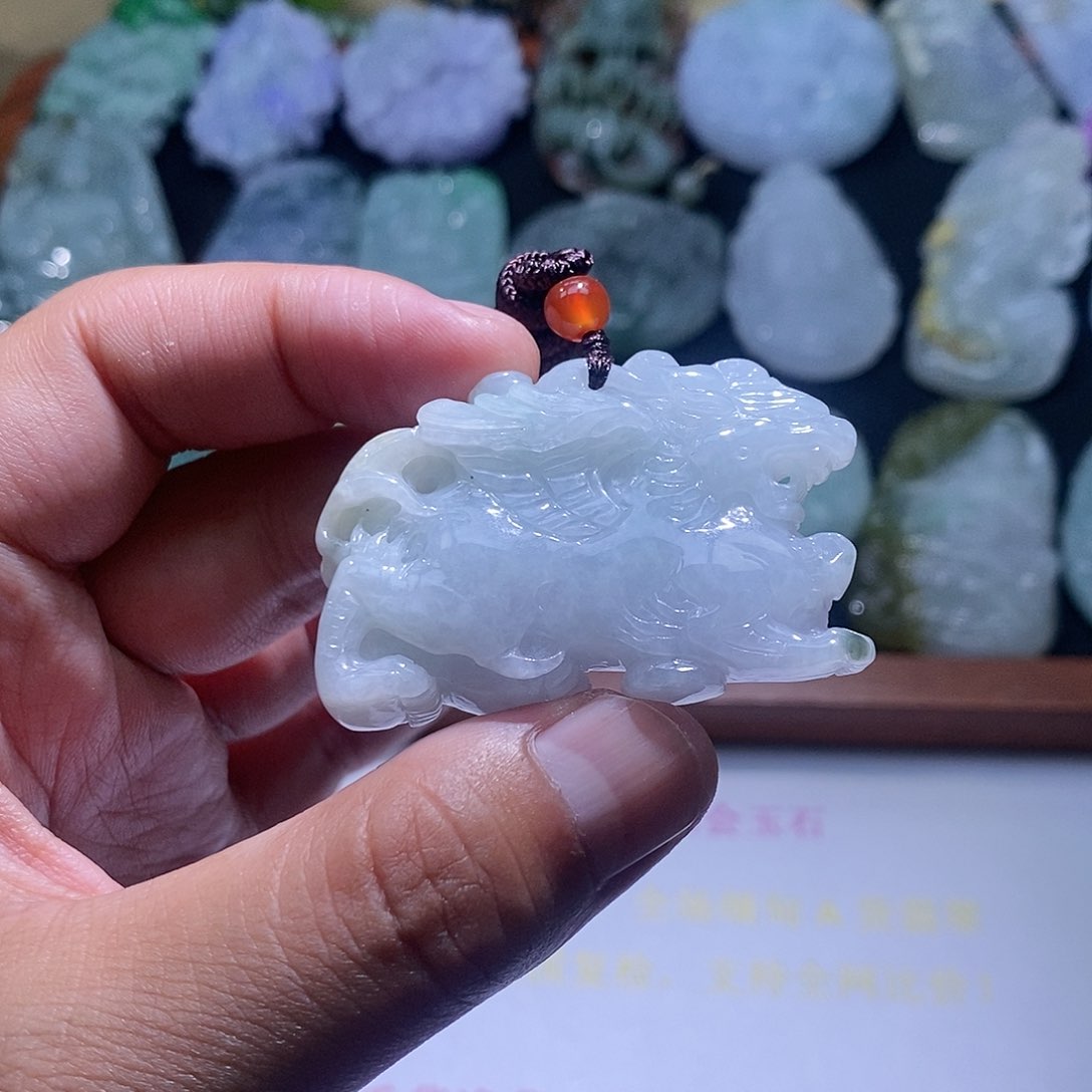 【闪购商品】翡翠颈饰未镶嵌貔貅