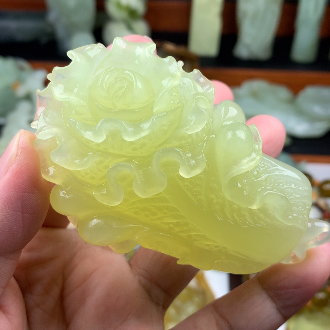 岫玉手把件未镶嵌