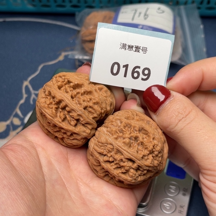 文玩核桃把件粗筋42