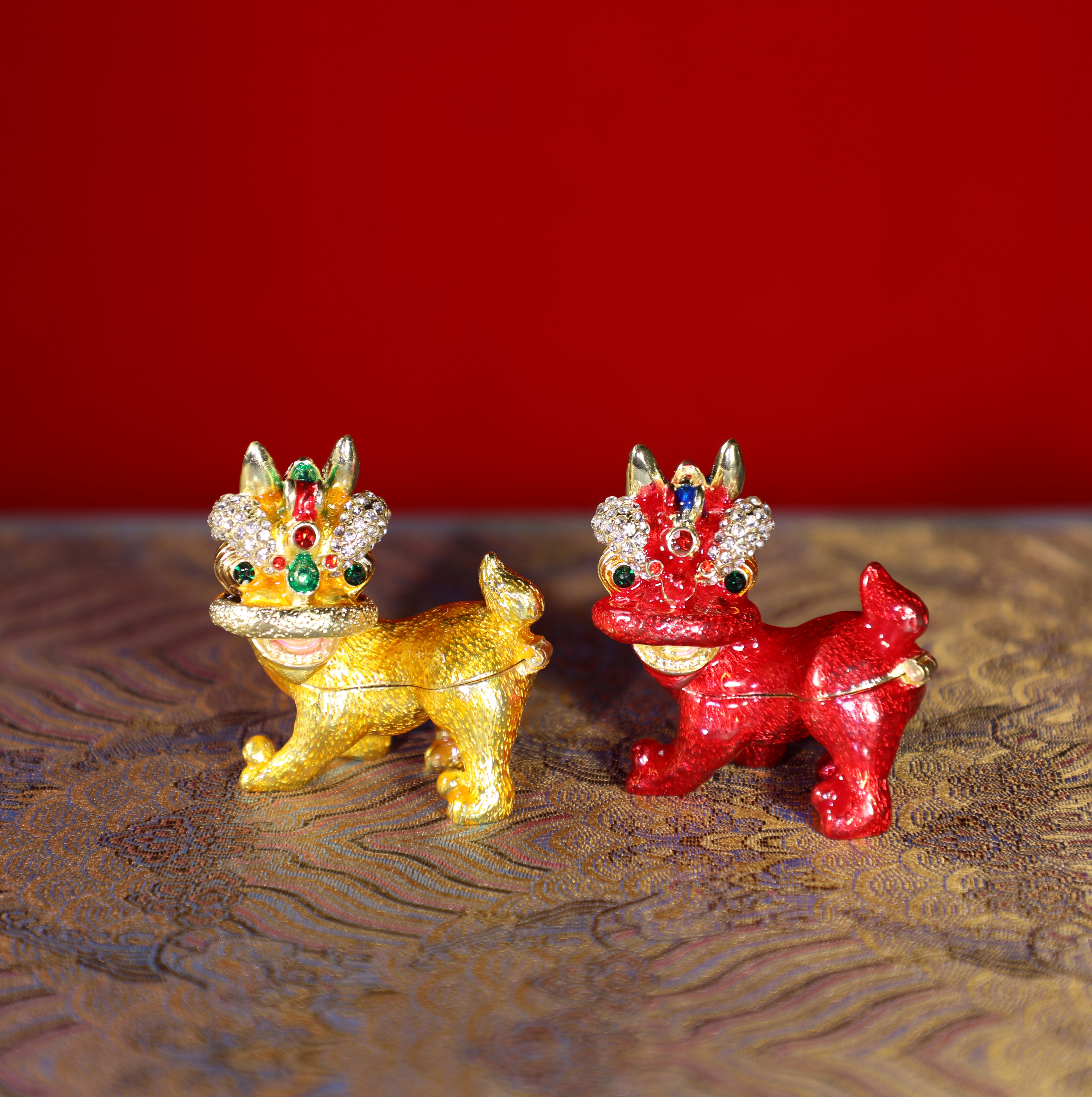 传统醒狮摆件珐琅彩满钻金属客厅桌面玄关高级感摆件高端礼物摆件