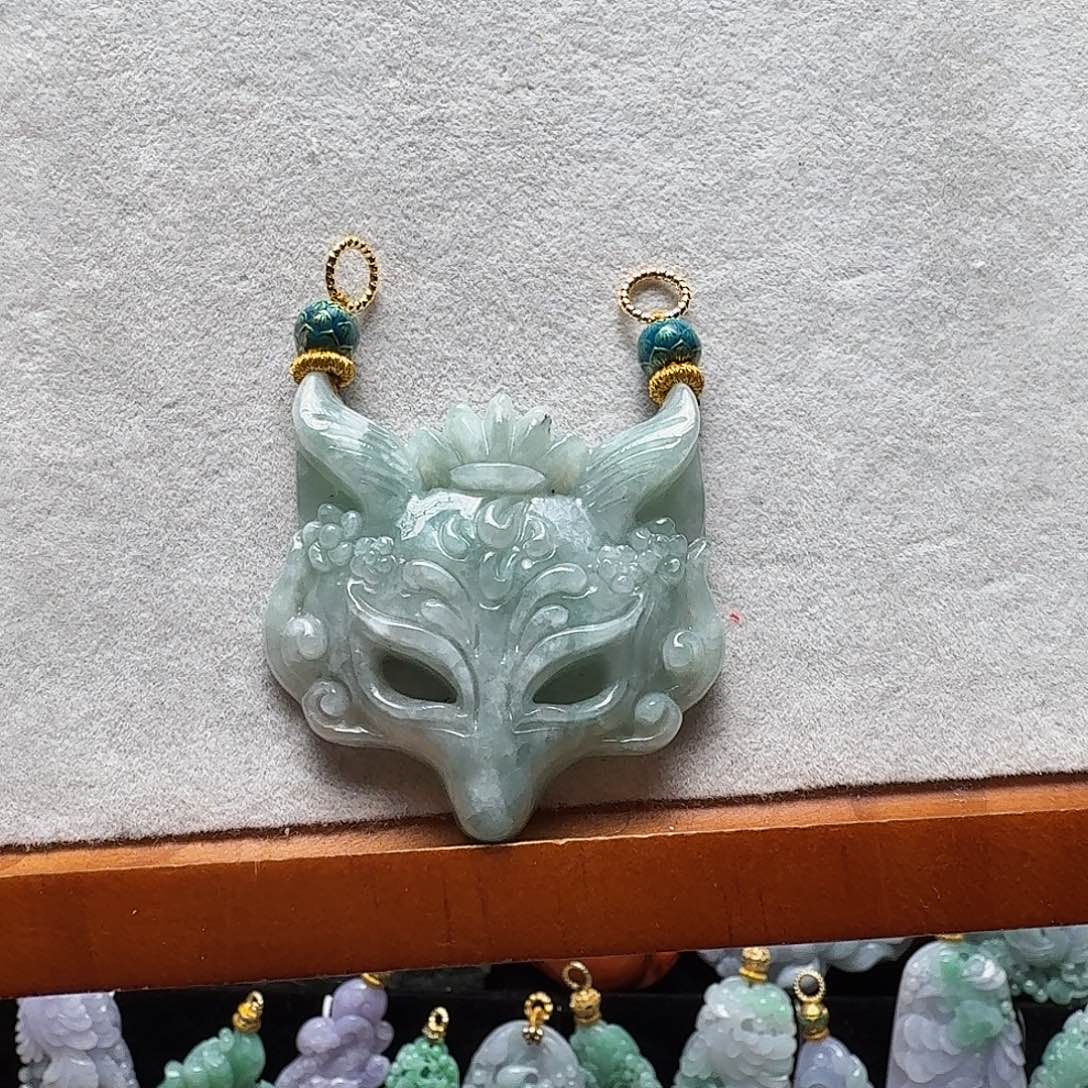 吊坠(赠链)未镶嵌翡翠