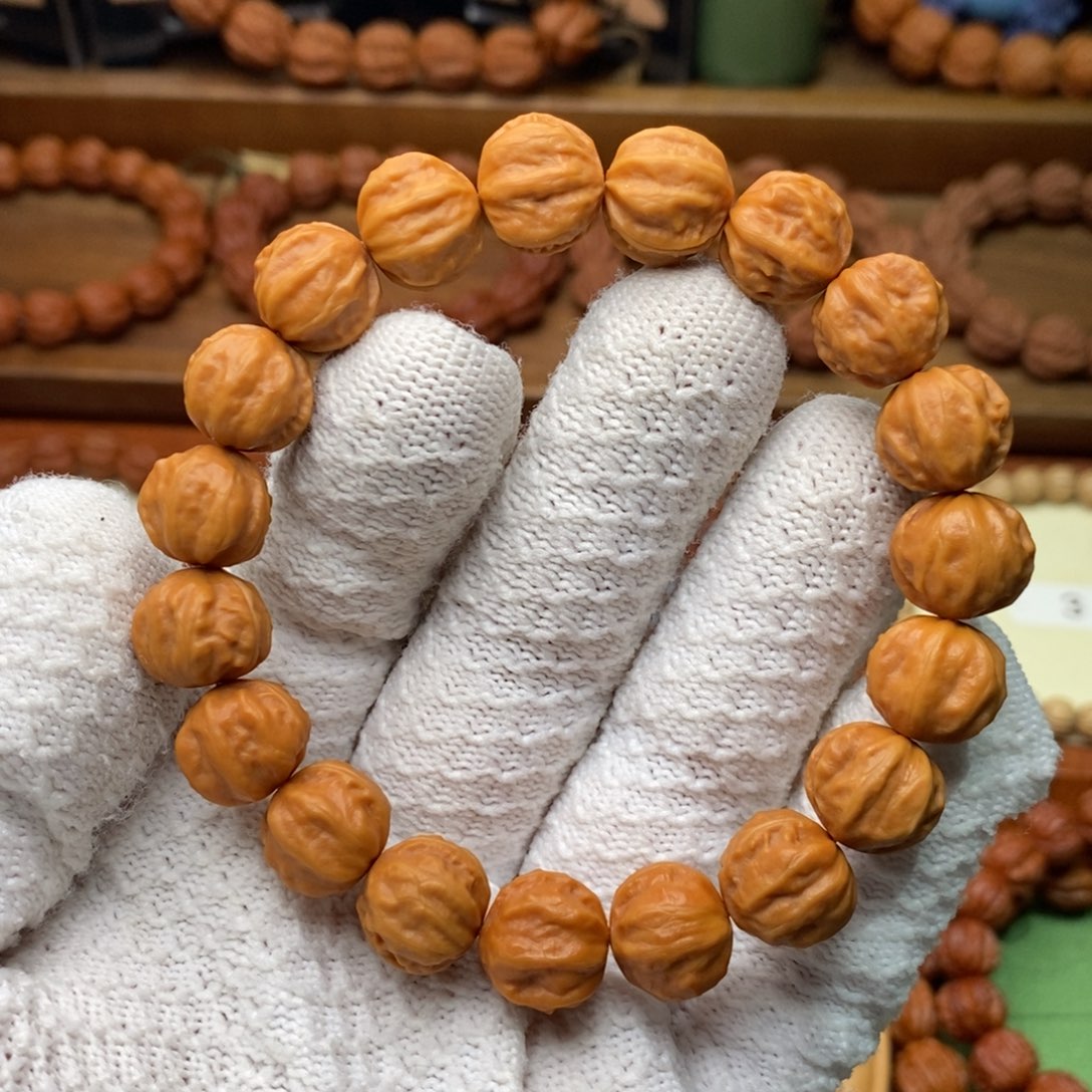 文玩核桃吊坠14方肚粗筋