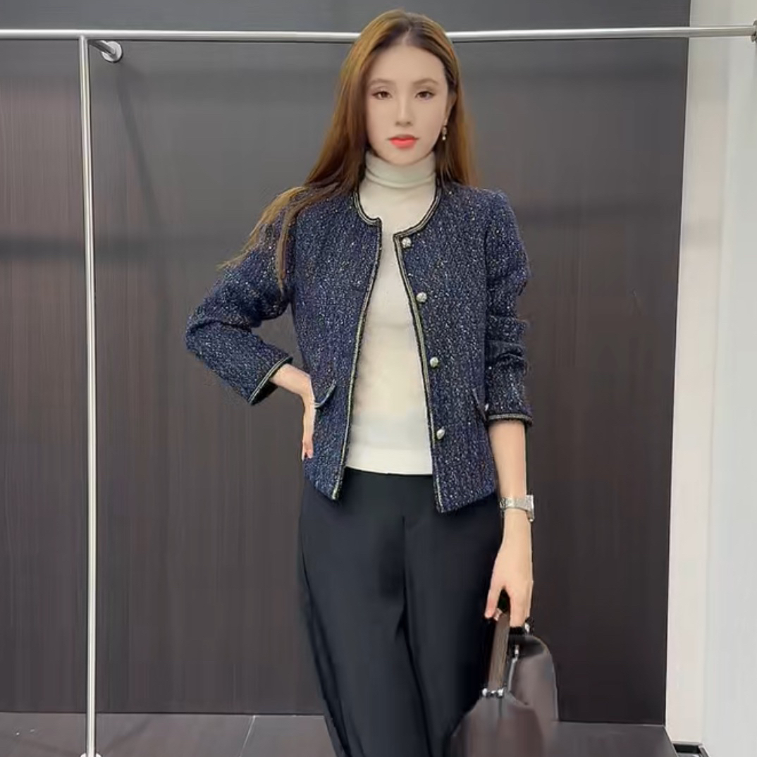 新款短款小香风外套女装洋气时尚