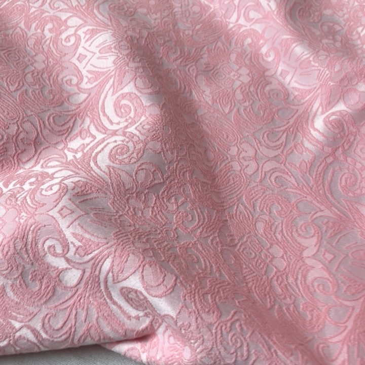 棉混纺粉色提花1.5米