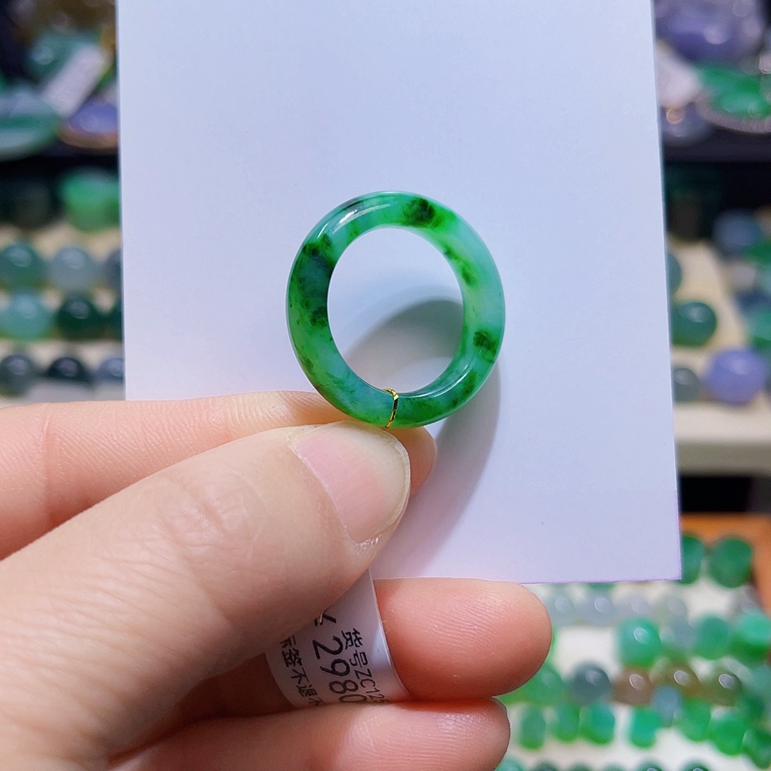 翡翠戒指未镶嵌17号戒圈