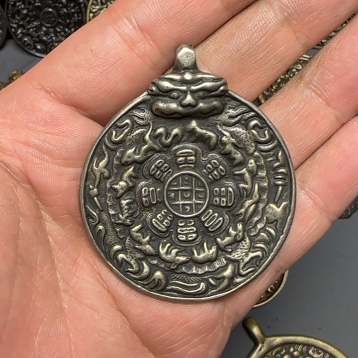 泥塑精品小元素品相完美的话