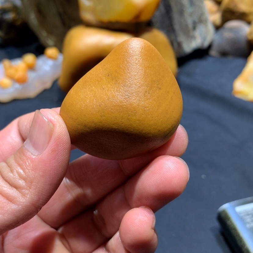 【闪购商品】石材黄腊石
