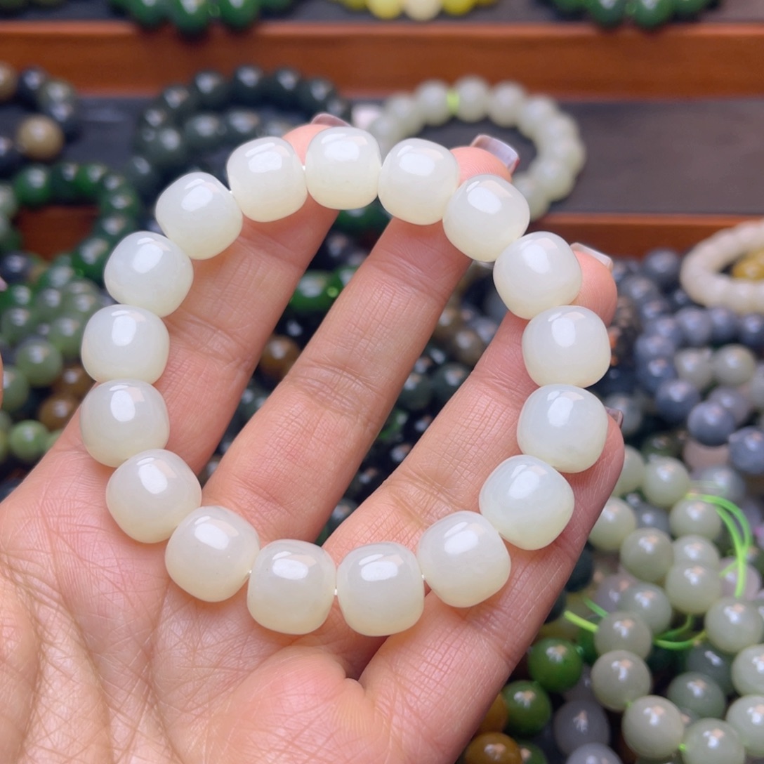 和田玉未镶嵌手链