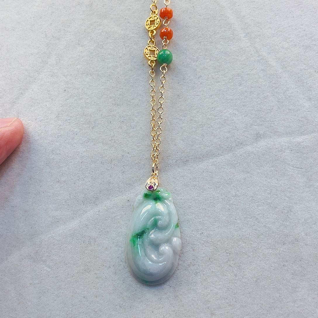 翡翠颈饰未镶嵌吊坠