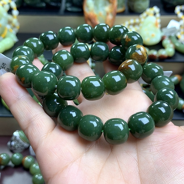 手串未镶嵌透闪石质玉~****?卡14两串