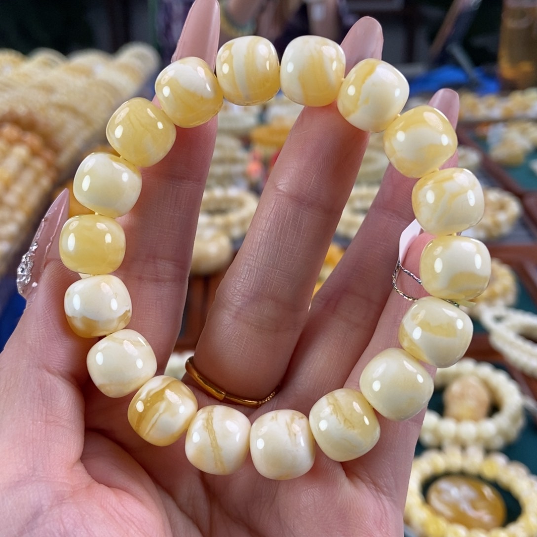 未镶嵌琥珀珠宝奇石12老型18.39