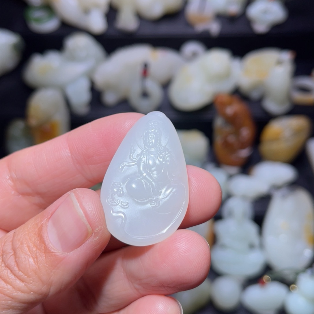 和田玉颈饰未镶嵌