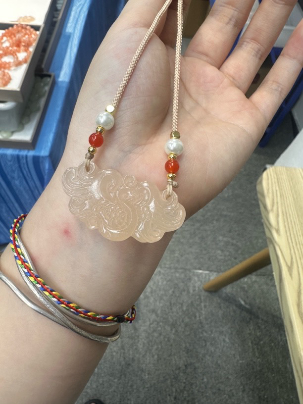 新疆藕粉凤舞九天吊坠