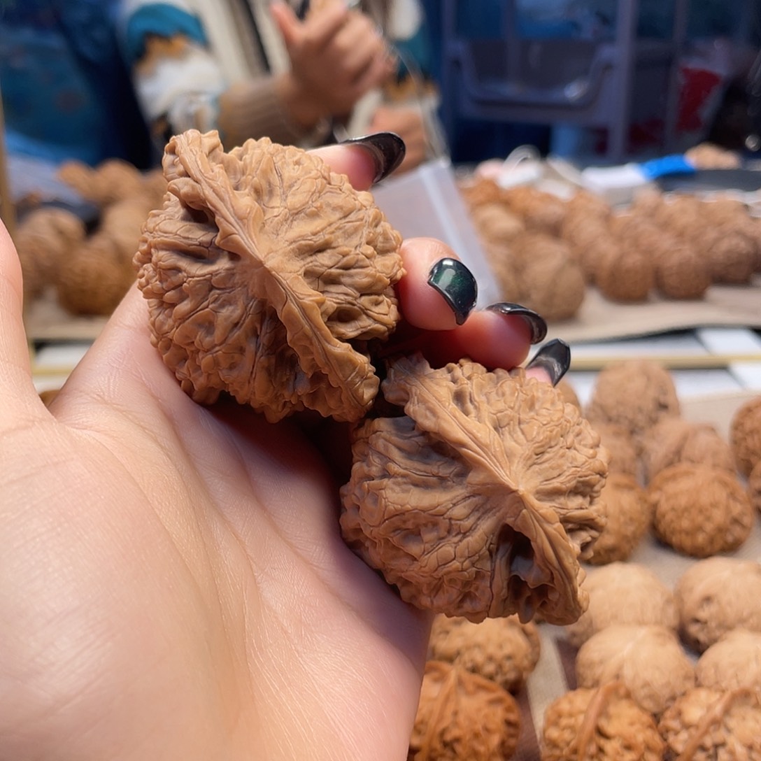 朱***树文玩核桃吊坠大官帽