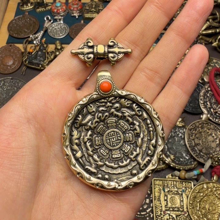 藏传文玩九宫如图