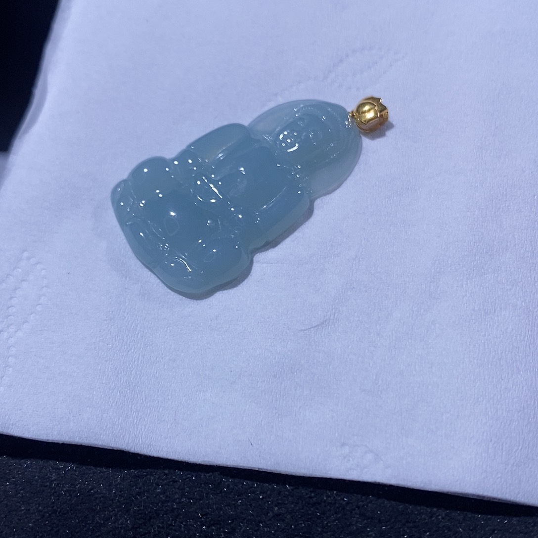 翡翠吊坠(不含链)18K金镶嵌