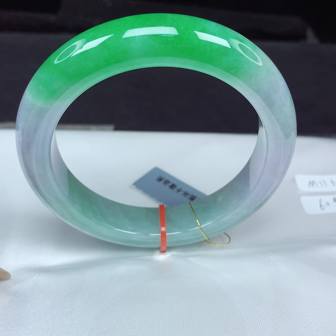 未镶嵌手镯翡翠60轮胎054