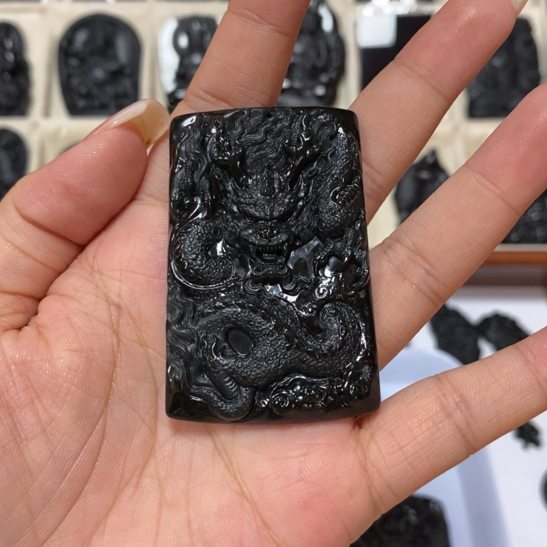 翡翠颈饰未镶嵌?****l翡翠