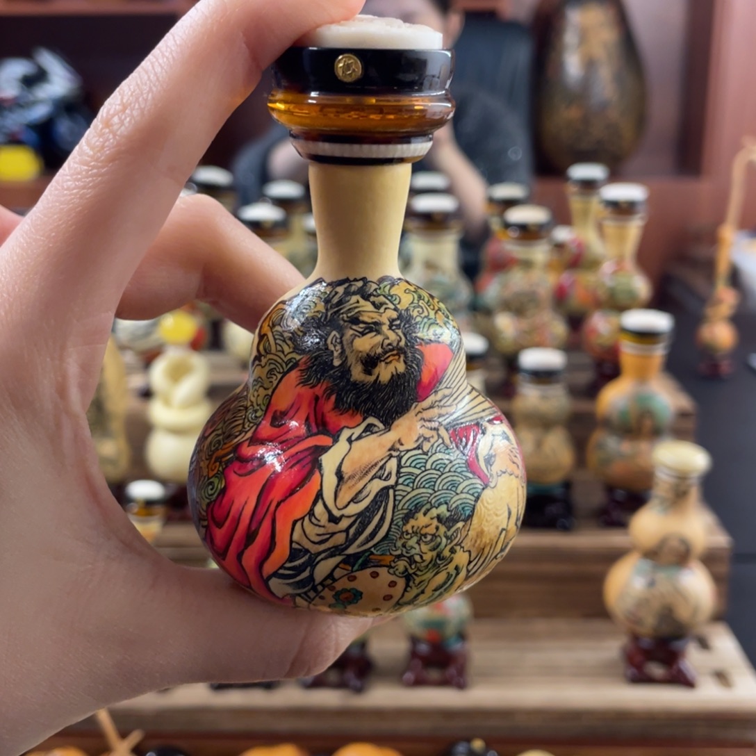 嘦***姕大叶紫檀（黑酸枝木类）