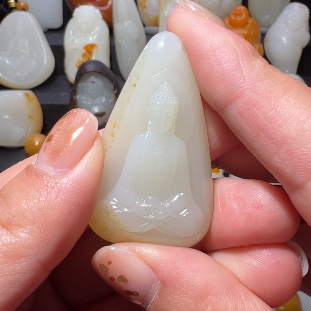 和田玉颈饰未镶嵌怪*叔