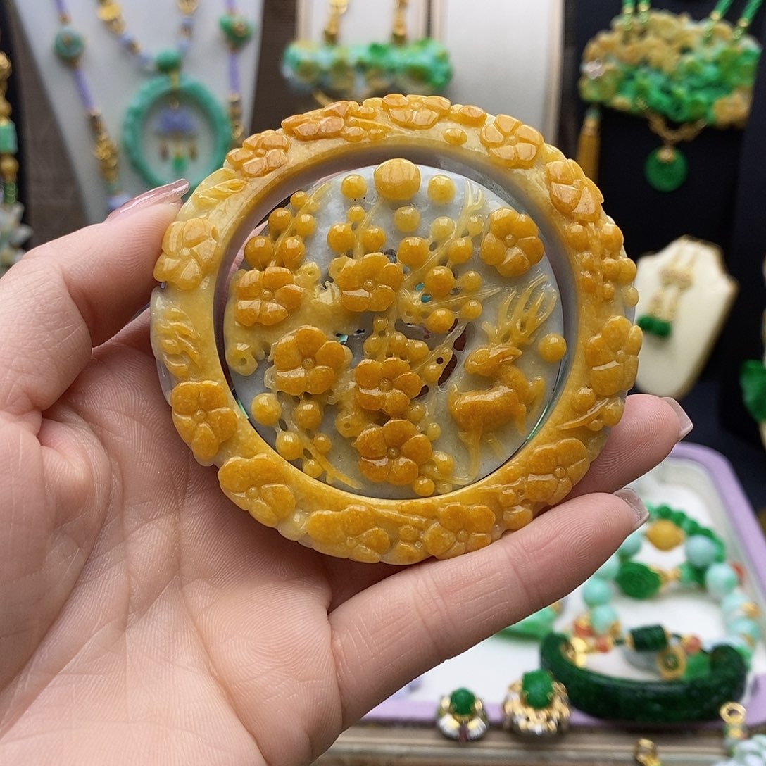 翡翠颈饰未镶嵌天然