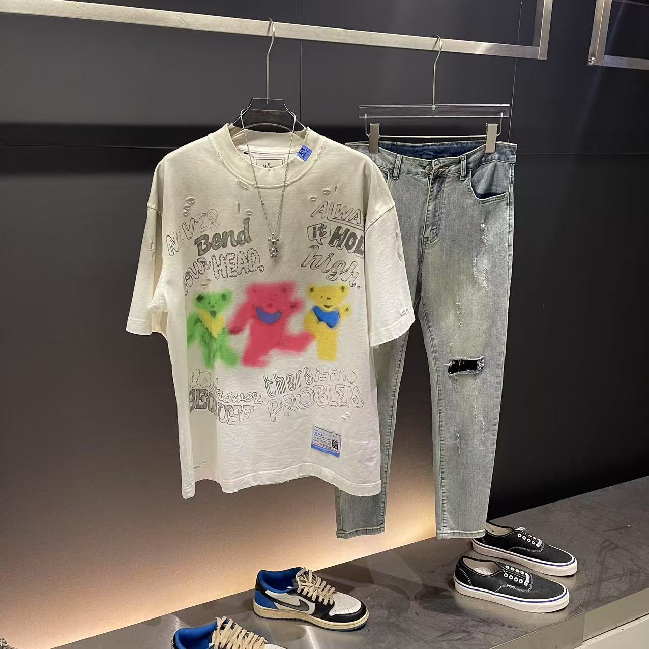 水洗做旧破坏涂鸦小熊宽松圆领短袖T恤男