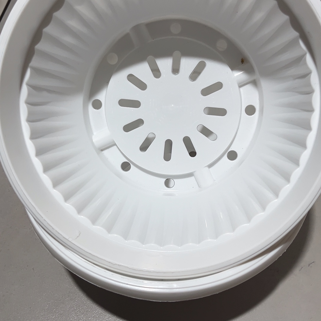 聚宝盆口24高12白盆8个无托