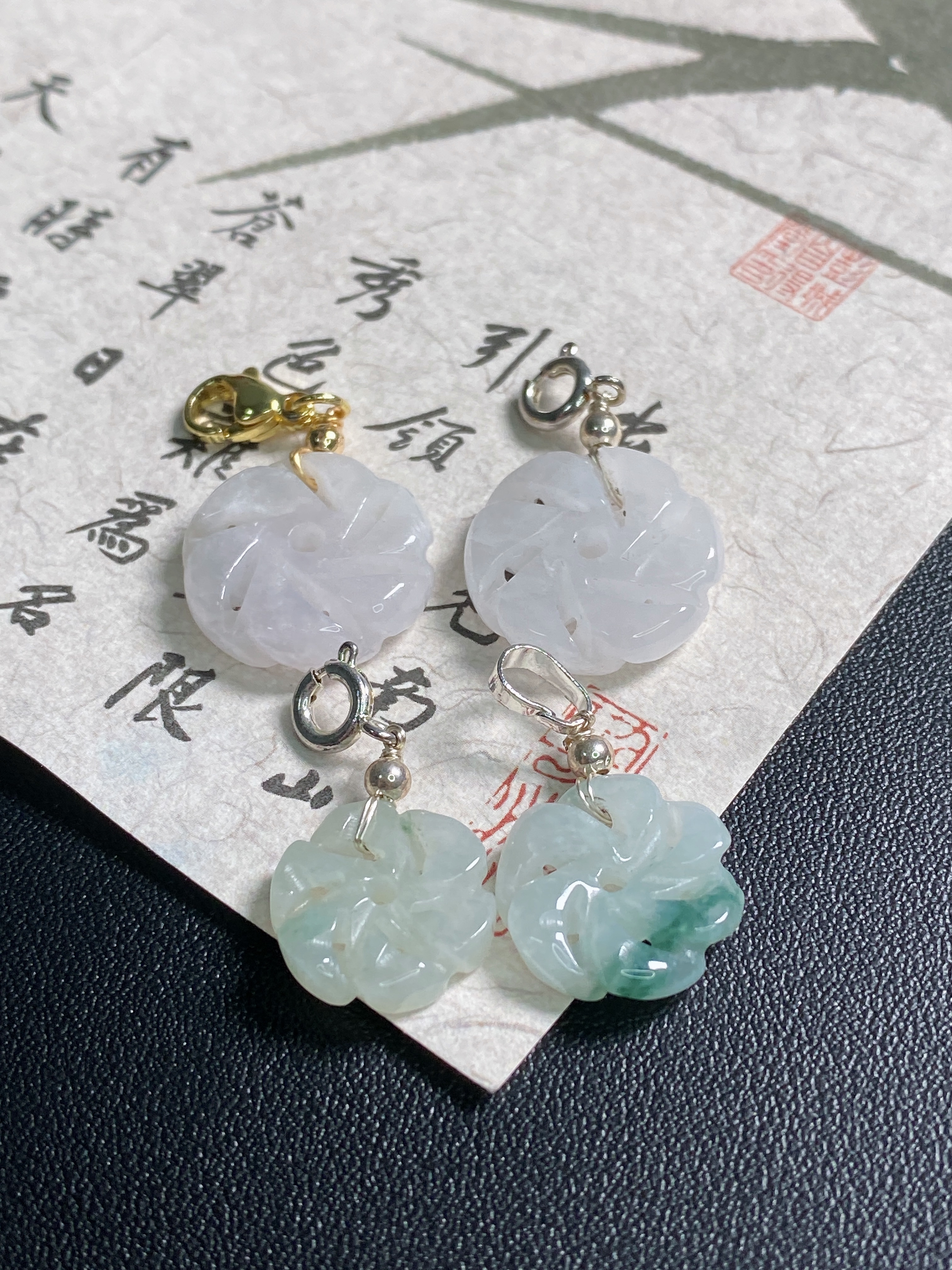 天然缅甸翡翠A货，冰种镂空花朵，万能扣，圆圈扣