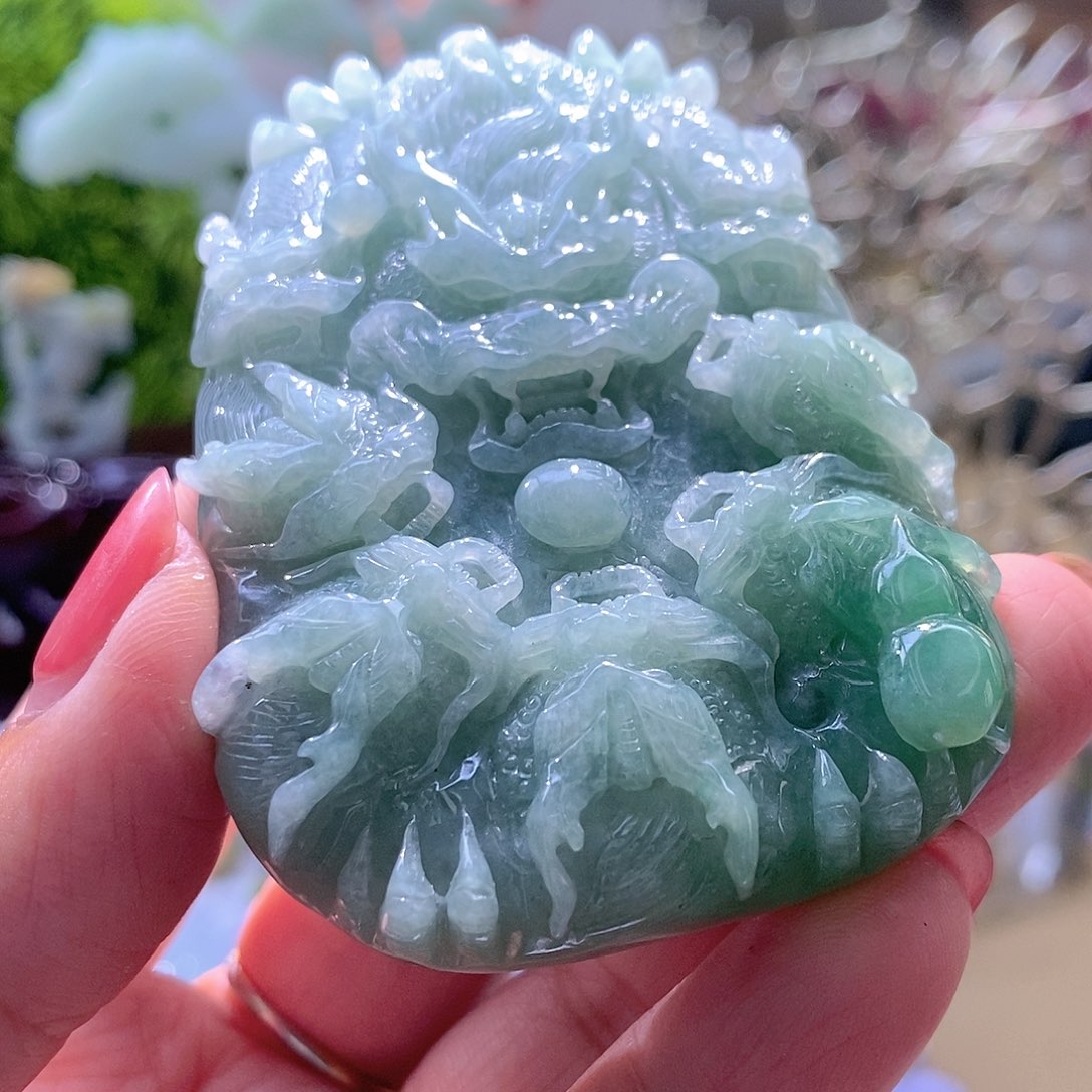 【闪购商品】翡翠未镶嵌颈饰龙牌