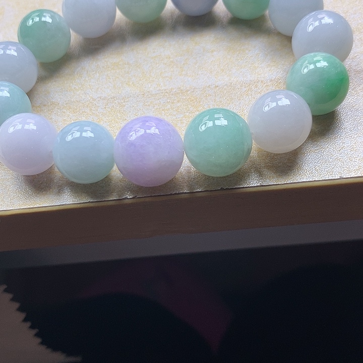 翡翠颈饰未镶嵌吊坠