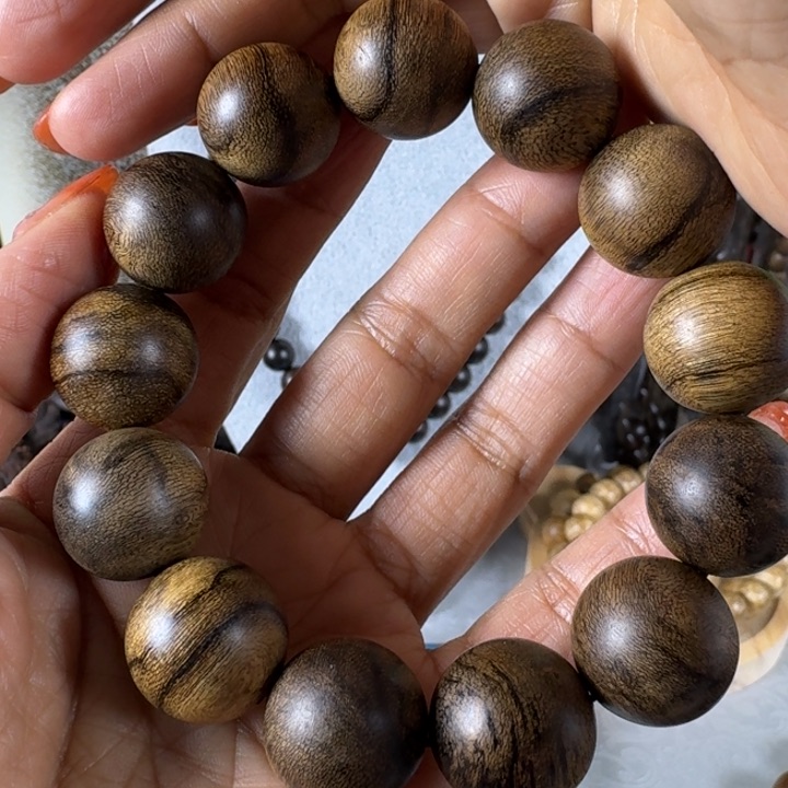 沉香手串火**！白棋虎纹瘤