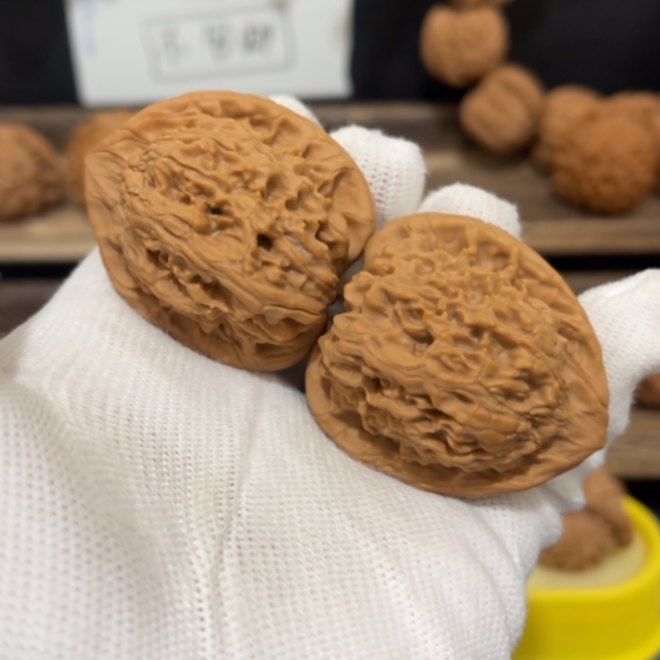 【闪购商品】核桃把件39尺寸红狮子