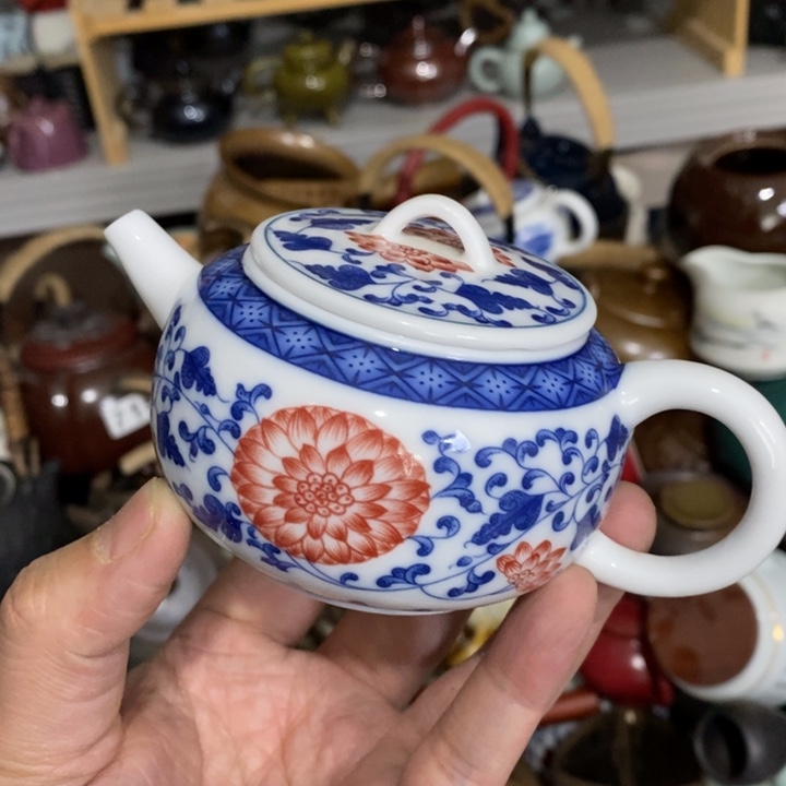 陶瓷艺术品及陶瓷壶