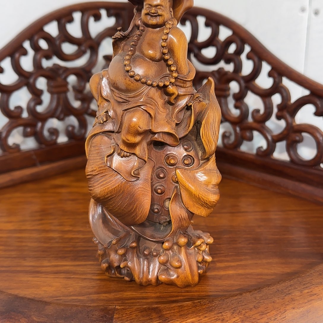 千***雪黄杨木米勒摆件一个高18