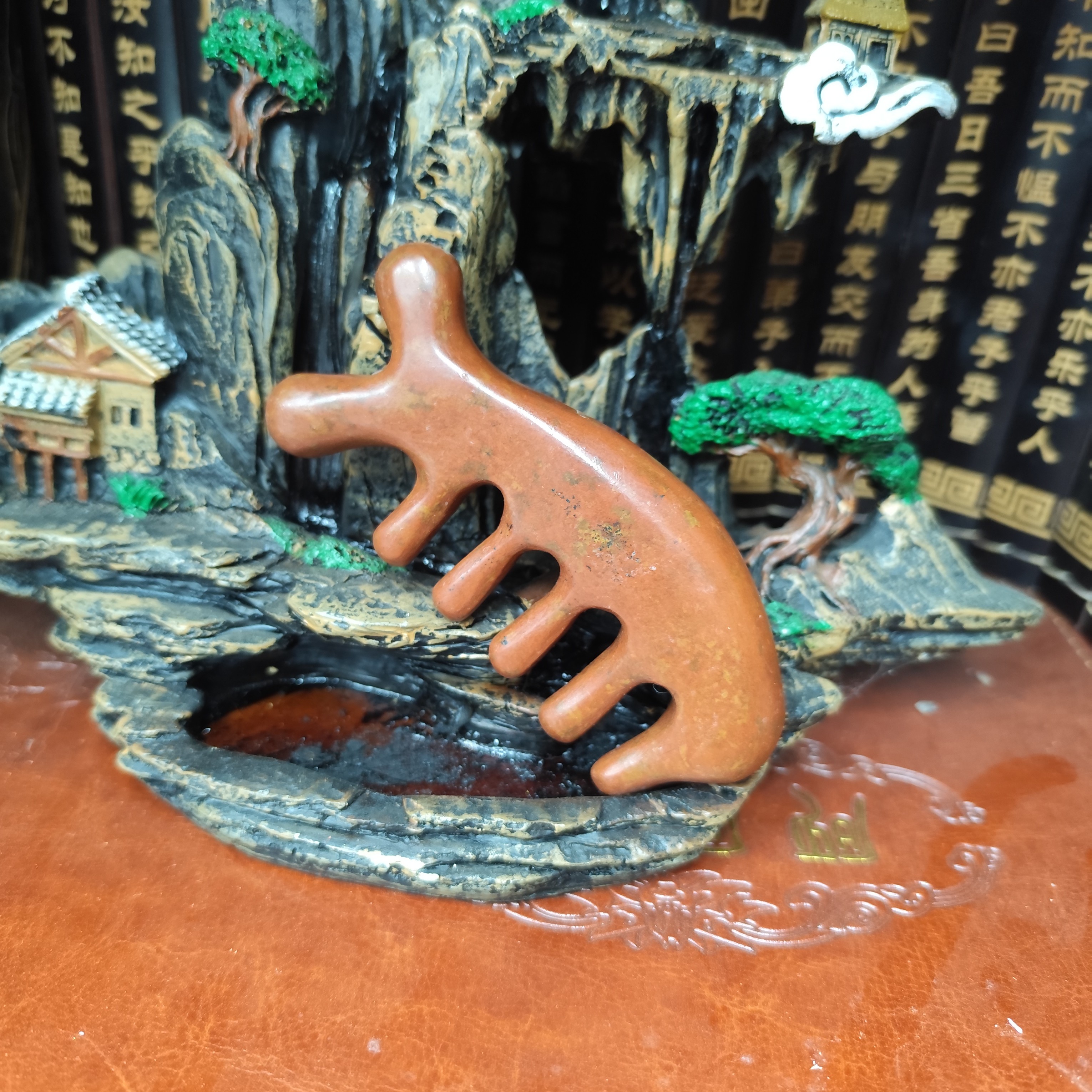 泗滨砭石多功能五齿梳疏通按摩头疗家用便携梳头