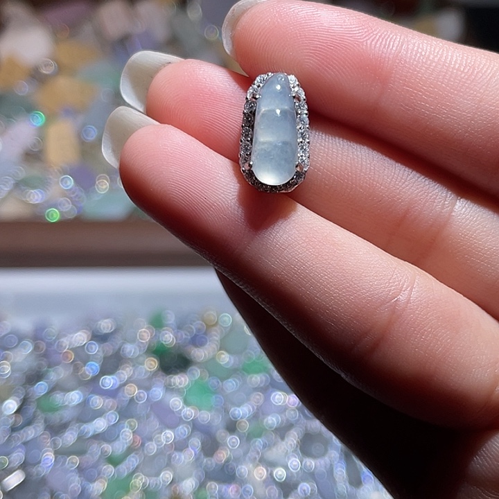 翡翠银S925镶嵌颈饰翡翠