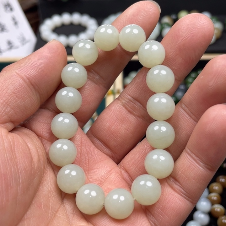 和田玉手串未镶嵌