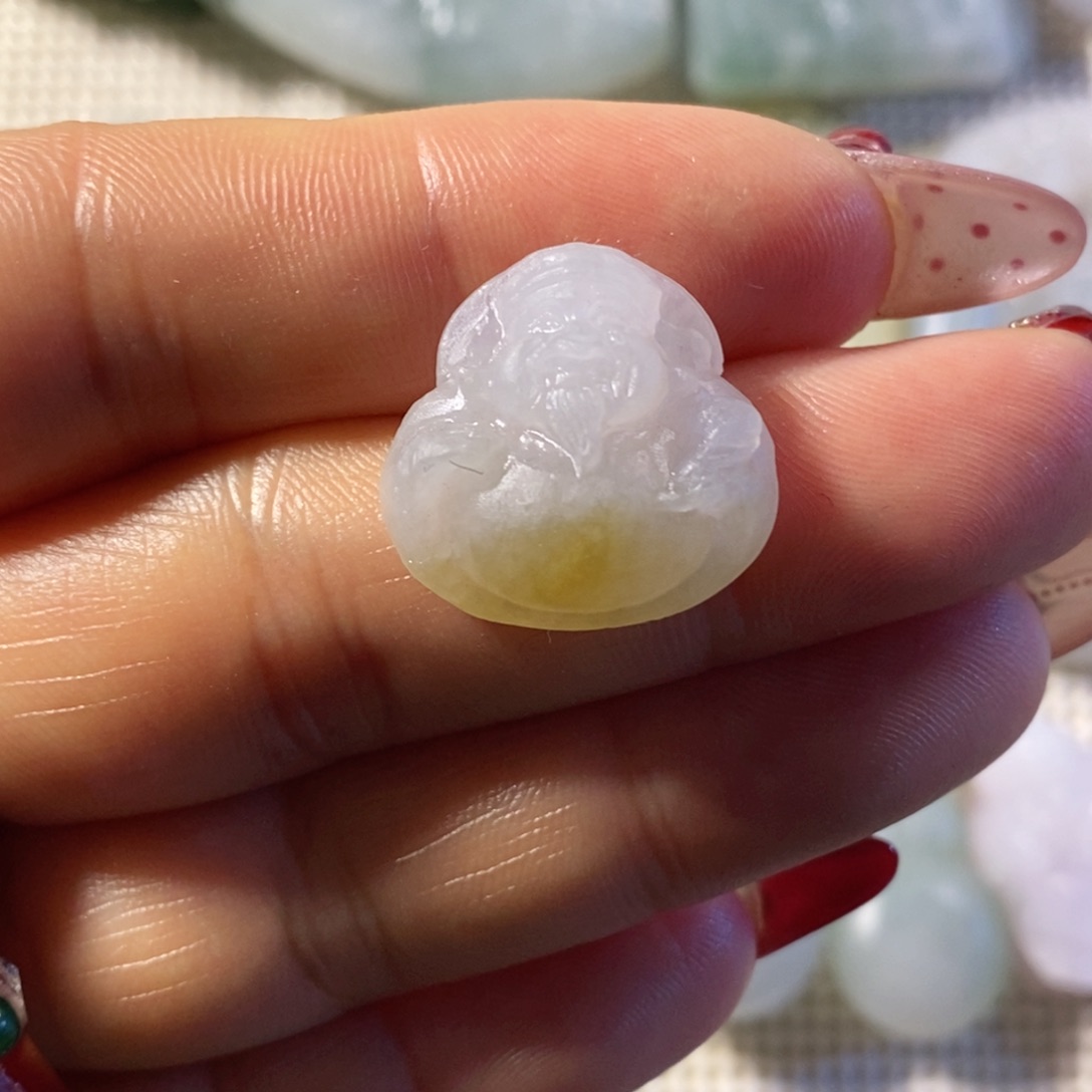 翡翠颈饰未镶嵌翡翠吊坠