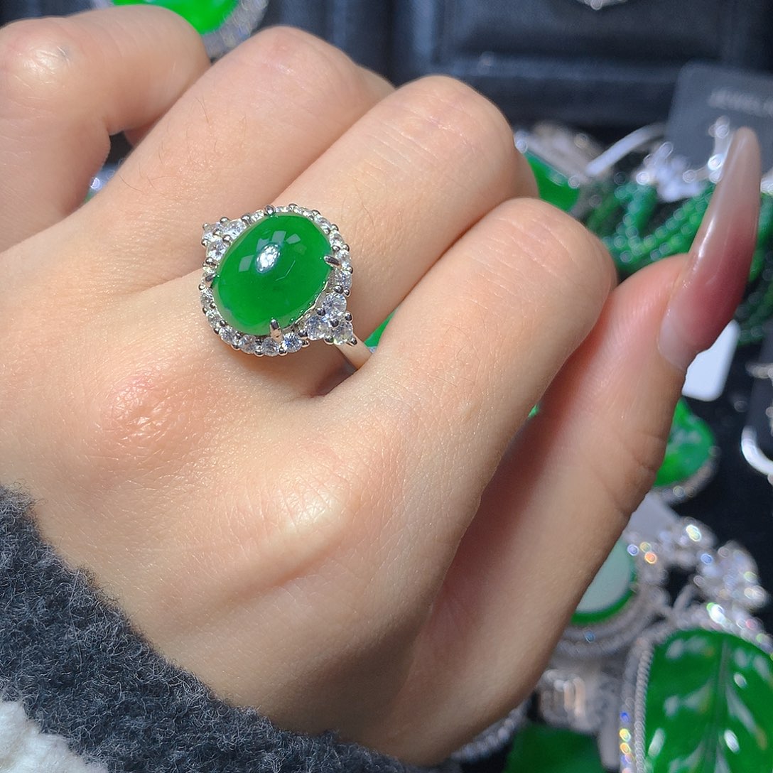 翡翠颈饰银S925镶嵌翡翠