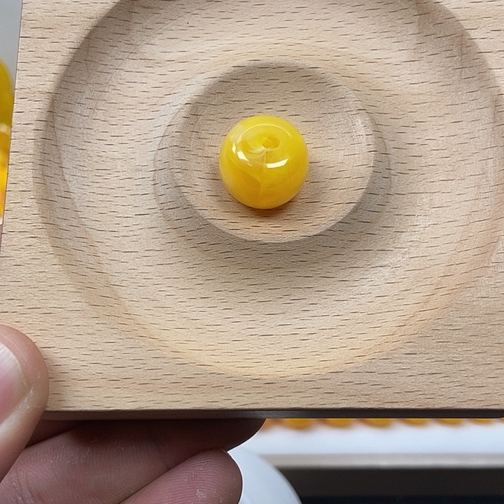 寻***找琥珀未镶嵌裸石卡15.9