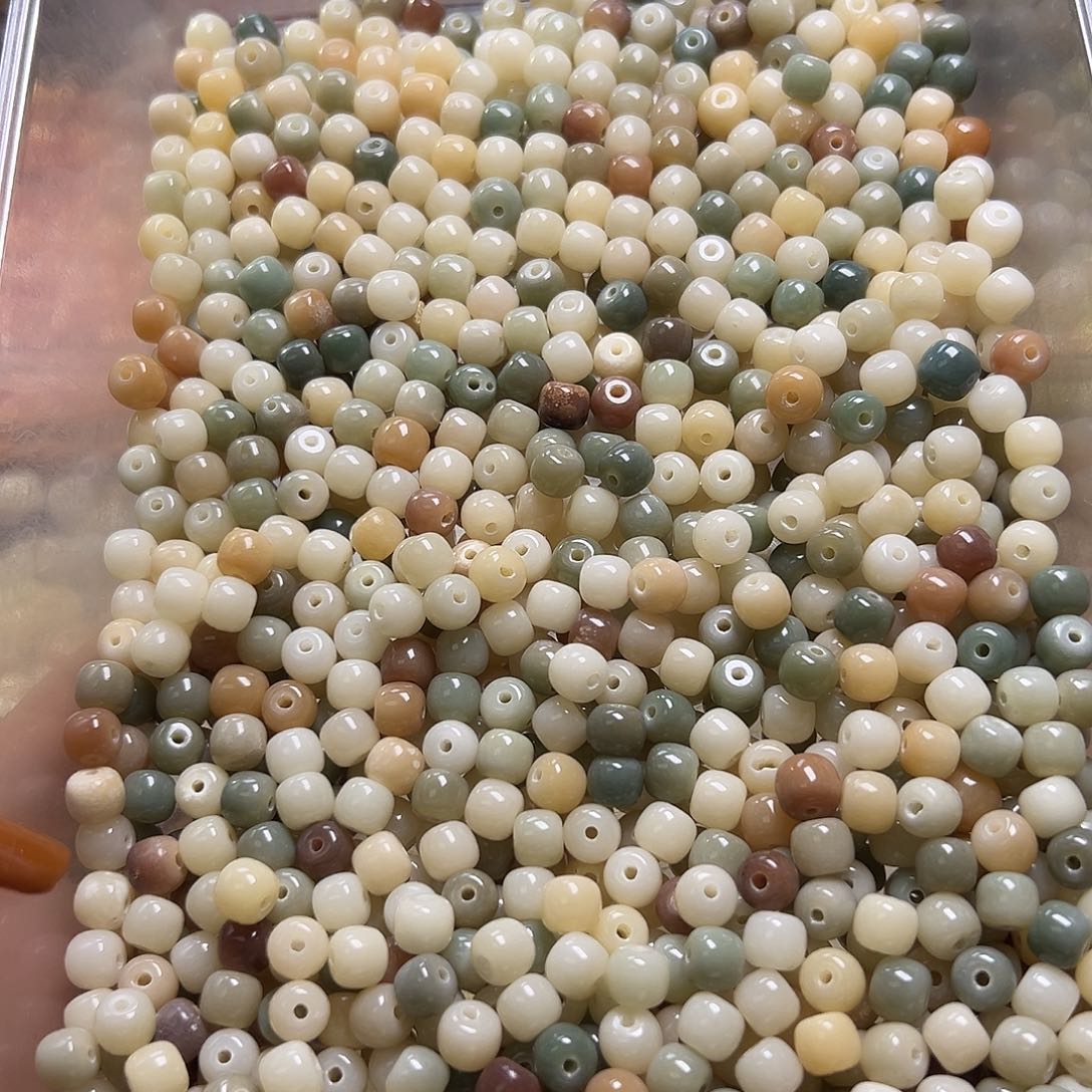 白玉菩提吊坠瑕疵8玉化多宝桶100颗