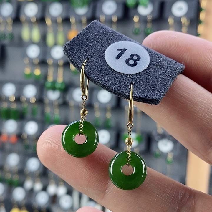 和田玉耳饰18K金镶嵌